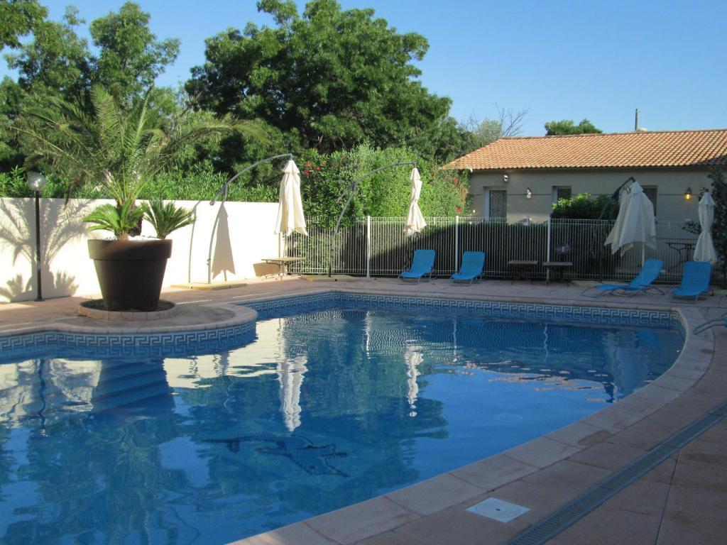 Top Motel Istres Luaran gambar