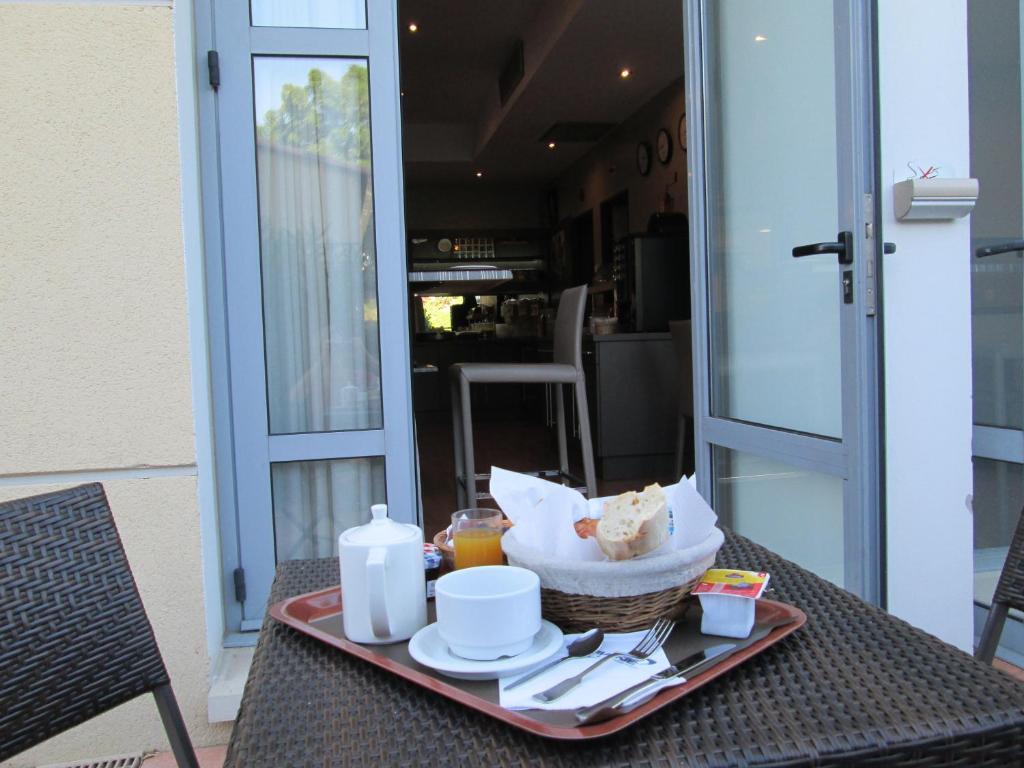 Top Motel Istres Luaran gambar